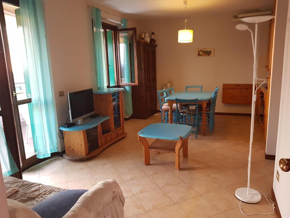 לאזיסה Mahatma Residence Lake View מראה חיצוני תמונה