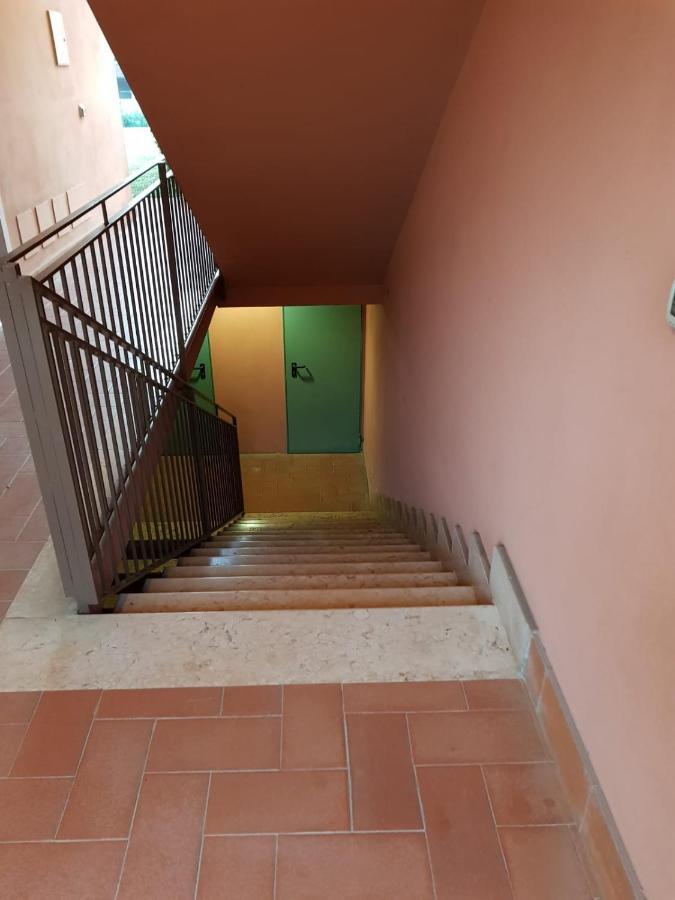 לאזיסה Mahatma Residence Lake View מראה חיצוני תמונה