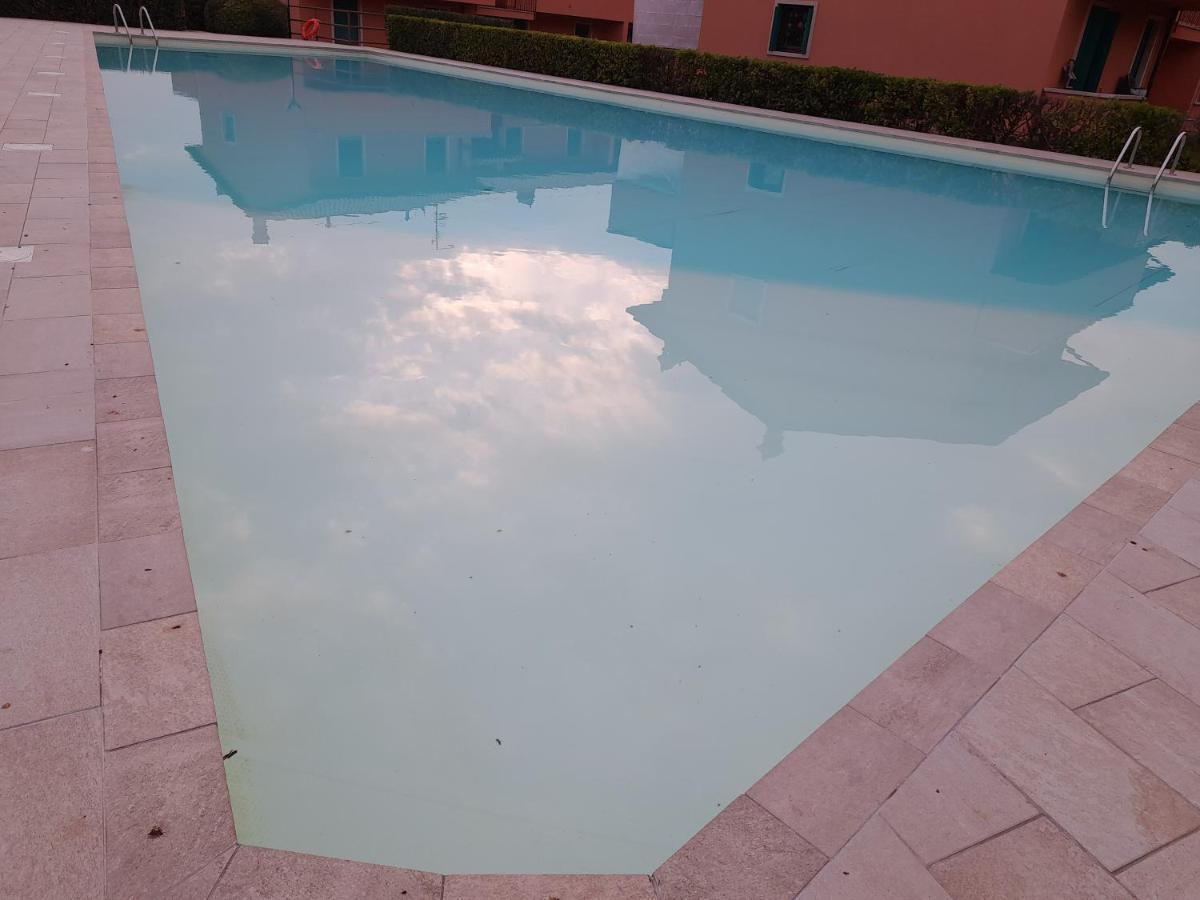 לאזיסה Mahatma Residence Lake View מראה חיצוני תמונה